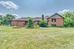 41W700 Lenz Rd, Elgin, IL 60124 - Photo 30