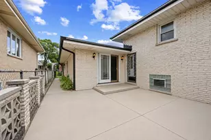 1012 Courtland Ave, Park Ridge, IL 60068 - Photo 10