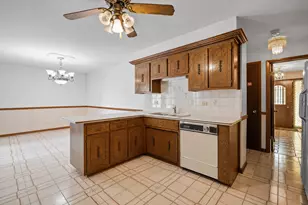 1012 Courtland Ave, Park Ridge, IL 60068 - Photo 6