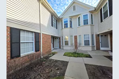 1914 Quaker Hollow Lane, Streamwood, IL 60107 - Photo 2