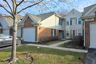 1914 Quaker Hollow Ln, Streamwood, IL 60107 - Photo 1