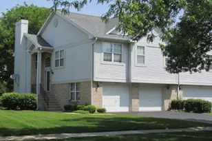 9336 Waterfall Glen Blvd, Darien, IL 60561 - Photo 2