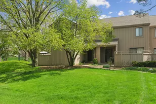 471 Old Barn Rd, Lake Barrington, IL 60010 - Photo 1