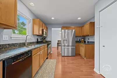 599 Ryegrass Circle, Aurora, IL 60504 - Photo 10