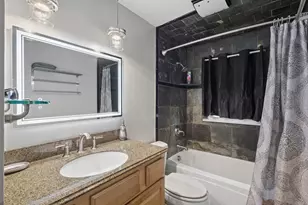 430 Navajo St, Park Forest, IL 60466 - Photo 14