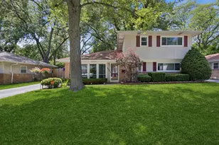 430 Navajo St, Park Forest, IL 60466 - Photo 1