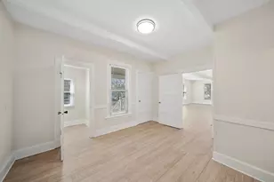 323 S Hale St, Wheaton, IL 60187 - Photo 18