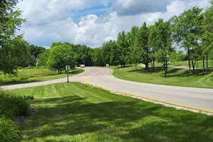N775 W Curtis Square, Geneva, IL 60134 - Photo 30