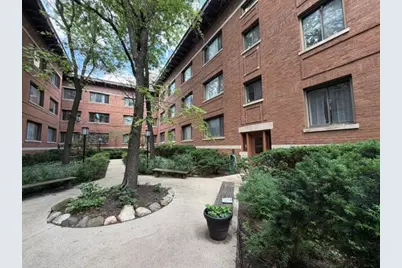 804 W Lakeside Place #201, Chicago, IL 60640 - Photo 1