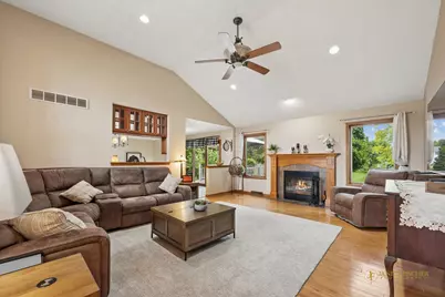 118 Boeing Trail, Poplar Grove, IL 61065 - Photo 4