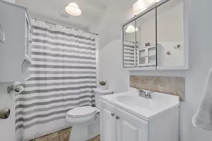 875 S York St, Elmhurst, IL 60126 - Photo 14