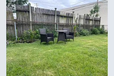 4930 S Luna Avenue, Chicago, IL 60638 - Photo 12