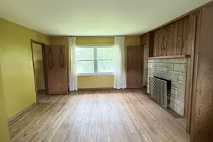34 S River St, South Elgin, IL 60177 - Photo 14