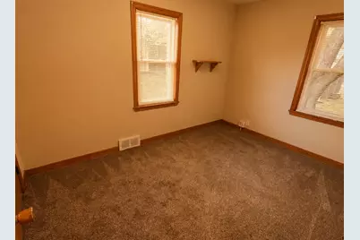 320 Desoto Street, Ottawa, IL 61350 - Photo 8