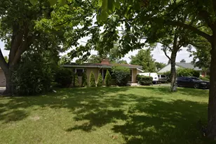 2226 Central Rd, Glenview, IL 60025 - Photo 2
