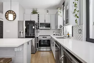 1369 W Hubbard St, Chicago, IL 60642 - Photo 8