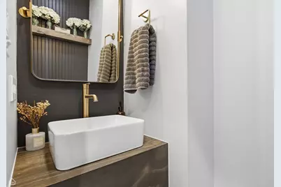 1369 W Hubbard Street #1W, Chicago, IL 60642 - Photo 10