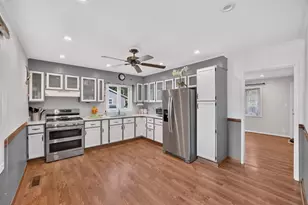 472 Douglas Rd, Batavia, IL 60510 - Photo 8