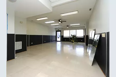 5236 W Fullerton Avenue #1st, Chicago, IL 60639 - Photo 2