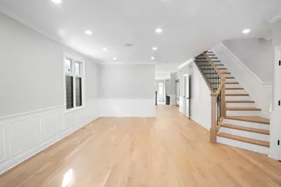5054 N Claremont Avenue, Chicago, IL 60625 - Photo 4
