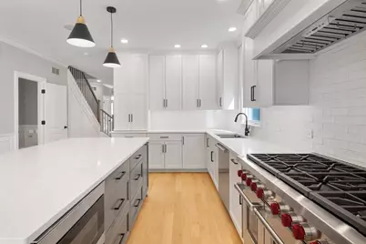 5054 N Claremont Avenue, Chicago, IL 60625 - Photo 10
