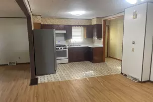1212 W 21st St, Rock Falls, IL 61071 - Photo 4