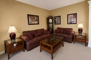 4 Snead Ct, Bolingbrook, IL 60490 - Photo 4