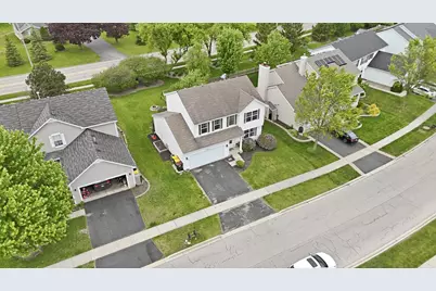2432 Waterleaf Lane, Woodstock, IL 60098 - Photo 38