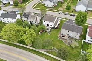 2432 Waterleaf Ln, Woodstock, IL 60098 - Photo 40