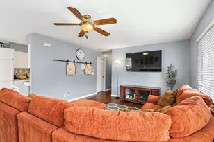 603 Silver Creek Rd, Woodstock, IL 60098 - Photo 6