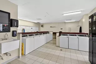 30 E Huron St, Chicago, IL 60611 - Photo 26