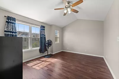 337 N Commerce Street, Aurora, IL 60504 - Photo 12