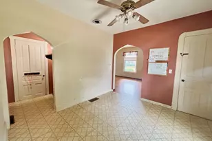 1114 Garfield Ave, Belvidere, IL 61008 - Photo 6