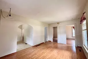1114 Garfield Ave, Belvidere, IL 61008 - Photo 4