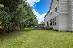 385 Post Oak Cir, West Chicago, IL 60185 - Photo 24