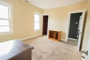 10224 S Princeton Ave, Chicago, IL 60628 - Photo 10
