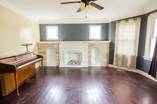 10224 S Princeton Ave, Chicago, IL 60628 - Photo 4
