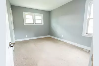 10224 S Princeton Avenue, Chicago, IL 60628 - Photo 12