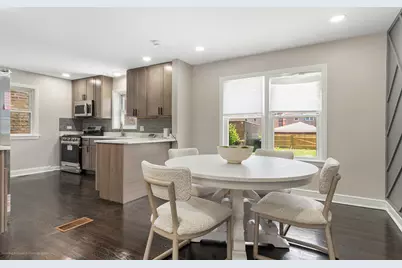9432 S Bishop Street, Chicago, IL 60620 - Photo 10