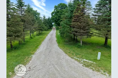 18918 Bunker Hill Road, Woodstock, IL 60098 - Photo 2