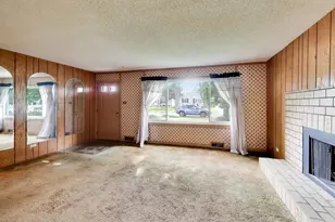 301 N Schubert St, Palatine, IL 60067 - Photo 4
