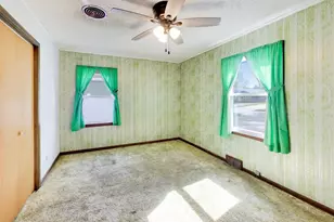 301 N Schubert St, Palatine, IL 60067 - Photo 14