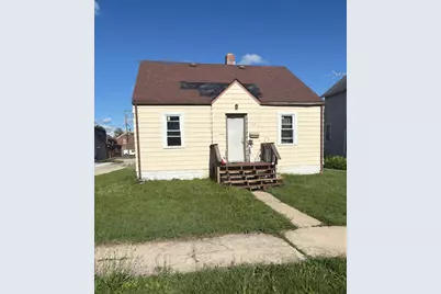 148 S Prairie Avenue, Bradley, IL 60915 - Photo 1