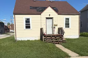 148 S Prairie Ave, Bradley, IL 60915 - Photo 1