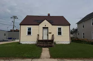 148 S Prairie Ave, Bradley, IL 60915 - Photo 1