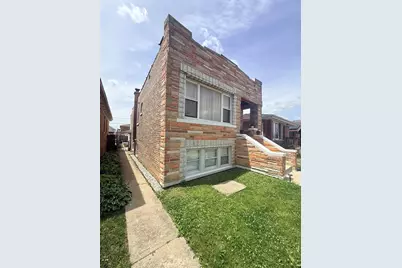 1822 S 55th Avenue, Cicero, IL 60804 - Photo 2