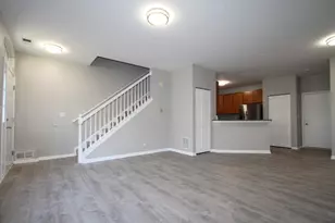 353 Springbrook Trail S, Oswego, IL 60543 - Photo 2