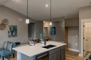 162 S Llanos St, Cortland, IL 60112 - Photo 12