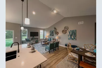 162 S Llanos Street, Cortland, IL 60112 - Photo 10