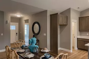 162 S Llanos St, Cortland, IL 60112 - Photo 8